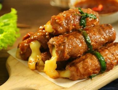 Cách làm bò cuộn phô mai chiên thơm lừng, béo ngậy ai cũng mê